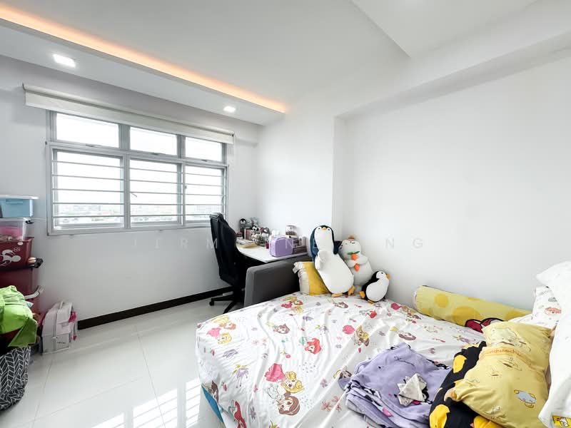 188B Bedok North Street 4 HDB Flat For Sale at S$ 1,080,000 | PropertyGuru Singapore - Bedroom