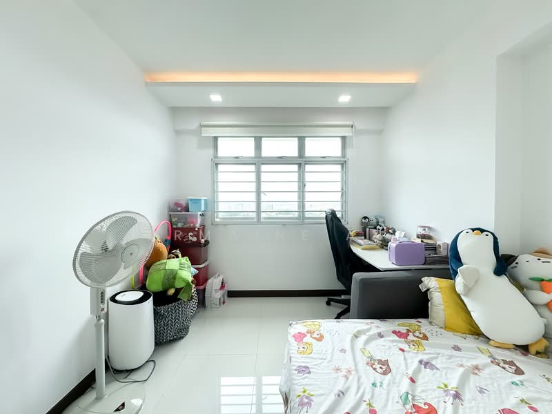 188B Bedok North Street 4 HDB Flat For Sale at S$ 1,080,000 | PropertyGuru Singapore - Bedroom