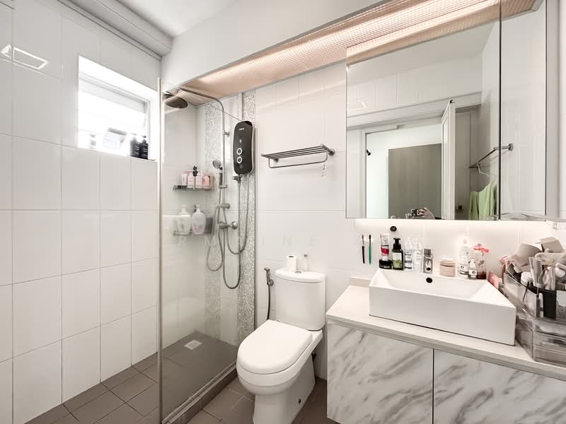 188B Bedok North Street 4 HDB Flat For Sale at S$ 1,080,000 | PropertyGuru Singapore - Bathroom