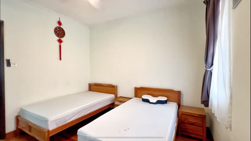 Mera Terrace, Seagull Walk, Room Rental, 210 sqft, Terraced House For Rent, by Raymond Tung, 500080456 - Junior Master - PropertyGuru.com.sg