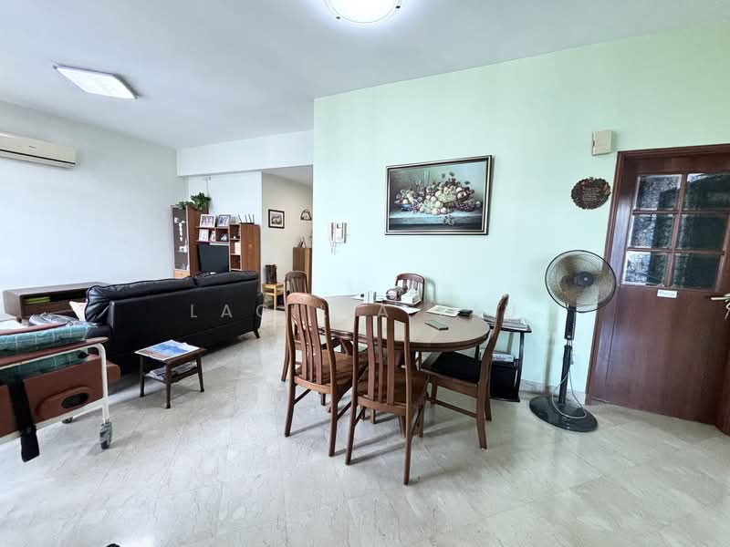 Parc Palais Condominium For Sale at S$ 2,300,000 | PropertyGuru Singapore - Living Room