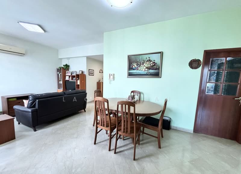 Parc Palais Condominium For Sale at S$ 2,300,000 | PropertyGuru Singapore - Living Room