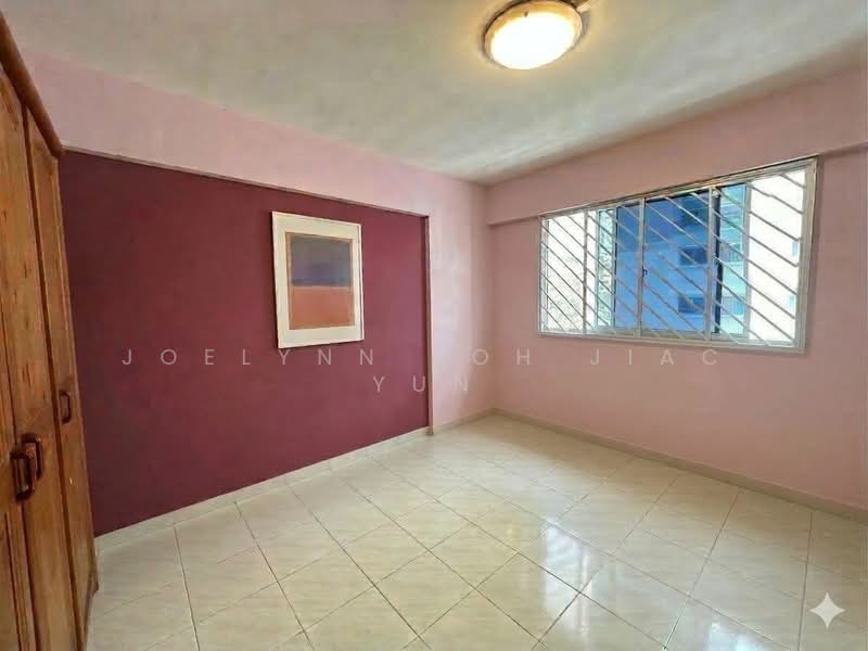 406 Sin Ming Avenue HDB Flat For Sale at S$ 800,000 | PropertyGuru Singapore - Bedroom