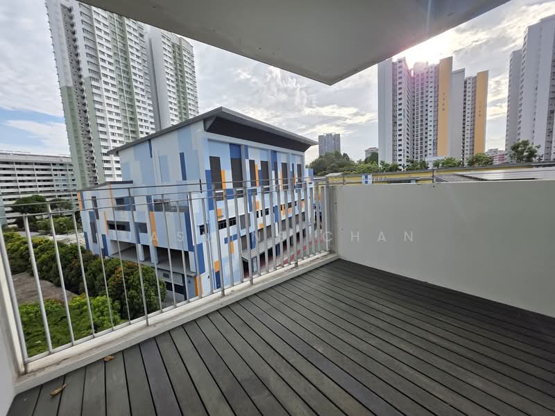 588A Ang Mo Kio Street 52 HDB Flat For Sale at S$ 1,220,000 | PropertyGuru Singapore - Balcony