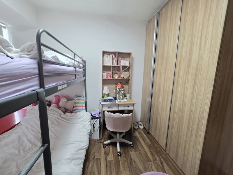 588A Ang Mo Kio Street 52 HDB Flat For Sale at S$ 1,220,000 | PropertyGuru Singapore - Bedroom