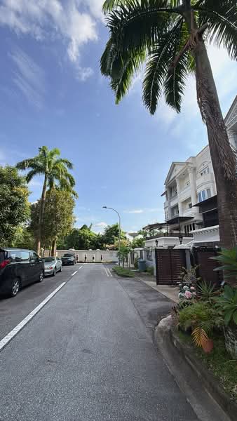 Beautiful 3 Storeys English Designed House Living next to Nature at Swiss View off Bukit Timah Terraced House For Sale at S$ 5,600,000 | PropertyGuru Singapore - Exterior