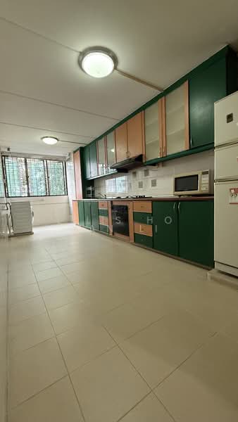 126 Simei Street 1 HDB Flat For Sale at S$ 738,000 | PropertyGuru Singapore - Kitchen