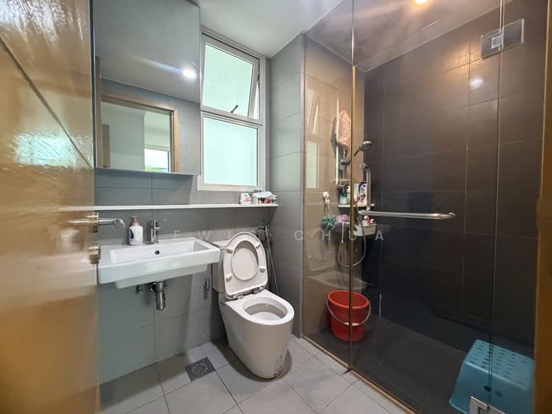 Vacanza @ East, 36 Lengkong Tujoh, 2 Bedrooms, 807 sqft, Condominium For Rent, by Lewis Chua, 500080496 - Bathroom - PropertyGuru.com.sg