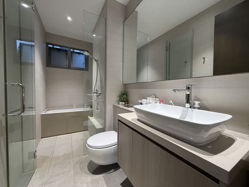 Parkwood Collection Semi-Detached House For Sale at S$ 4,600,000 | PropertyGuru Singapore - Bathroom