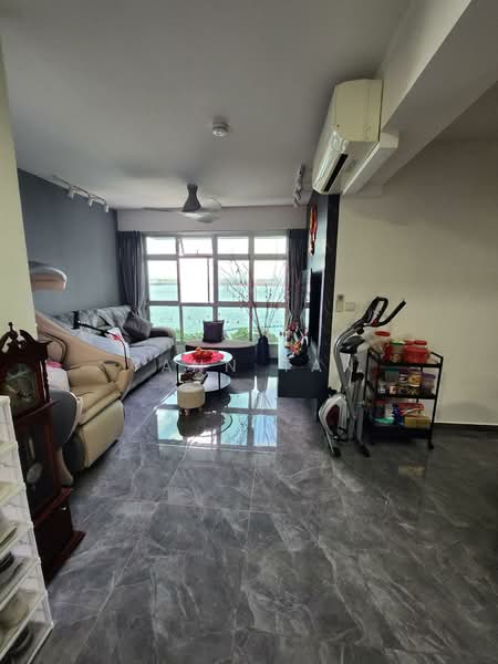 421B Northshore Drive HDB Flat For Sale at S$ 1,000,000 | PropertyGuru Singapore - Living Room