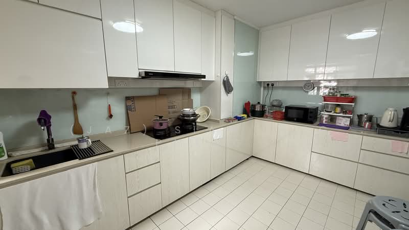 109 Mcnair Road HDB Flat For Sale at S$ 699,999 | PropertyGuru Singapore - Kitchen