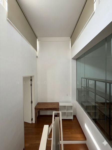 Thomson Garden Estate Terraced House For Sale at S$ 4,188,888 | PropertyGuru Singapore - Interior