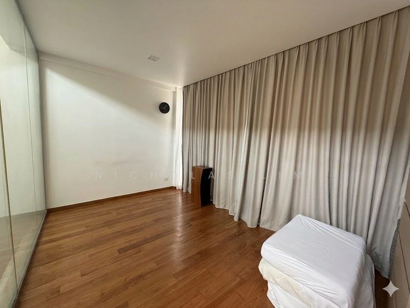 Thomson Garden Estate Terraced House For Sale at S$ 4,188,888 | PropertyGuru Singapore - Interior