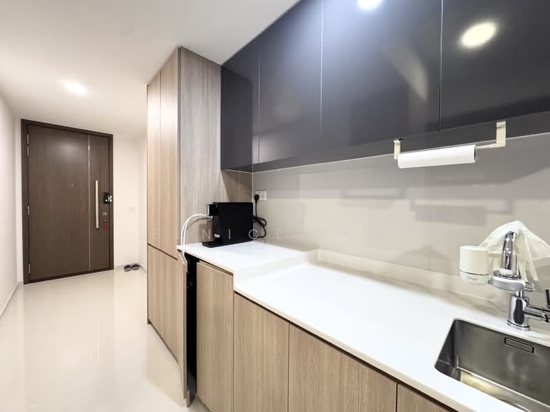 Riverbank at Fernvale Condominium For Sale at S$ 950,000 | PropertyGuru Singapore - Kitchen