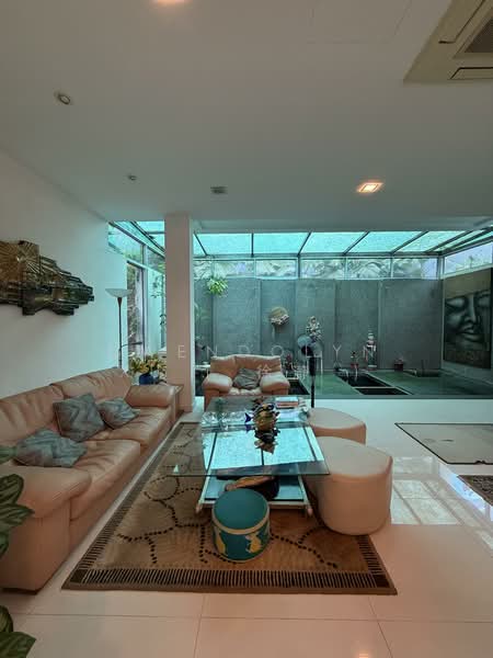 ⭐️5 Mins to MRT Rebuild Potential⭐️ Detached House For Sale at S$ 27,500,000 | PropertyGuru Singapore - Living Room