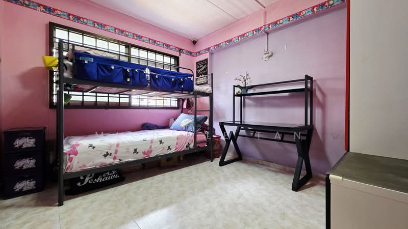 165 Hougang Avenue 1 HDB Flat For Sale at S$ 629,999 | PropertyGuru Singapore - Bedroom