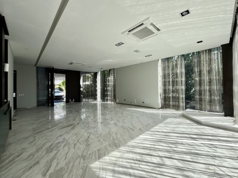 Bungalow with Private Boat Berth and Pool on Sentosa Cove Bungalow House For Sale at S$ 16,000,000 | PropertyGuru Singapore - Interior