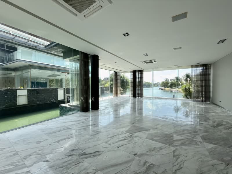 Bungalow with Private Boat Berth and Pool on Sentosa Cove Bungalow House For Sale at S$ 16,000,000 | PropertyGuru Singapore - Living Room