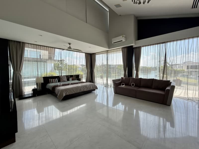 Bungalow with Private Boat Berth and Pool on Sentosa Cove Bungalow House For Sale at S$ 16,000,000 | PropertyGuru Singapore - Bedroom