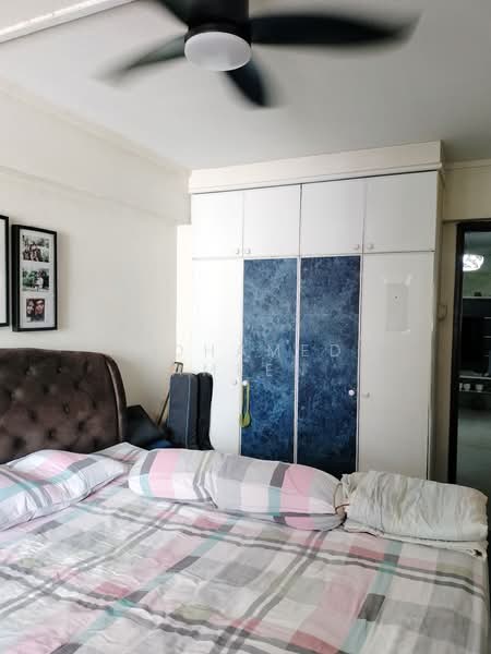 122 Simei Street 1 HDB Flat For Sale at S$ 780,000 | PropertyGuru Singapore - Bedroom
