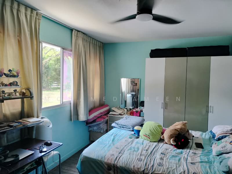 122 Simei Street 1 HDB Flat For Sale at S$ 780,000 | PropertyGuru Singapore - Bedroom