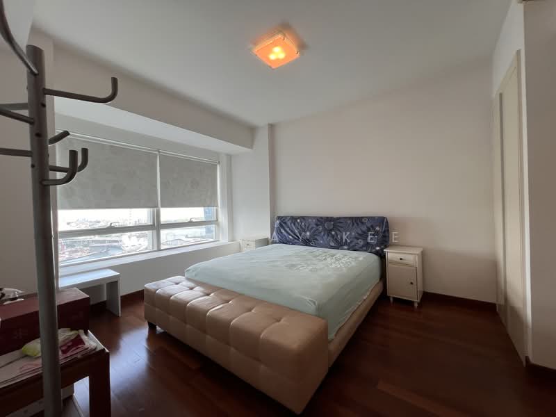 The Sail @ Marina Bay, 2 Marina Boulevard, 2 Bedrooms, 1,034 sqft, Condominium For Rent, by Toh May Kee, 500080573 - Bedroom - PropertyGuru.com.sg