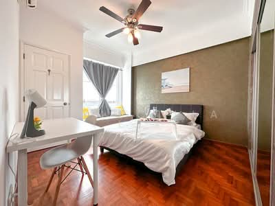 For Rent - Elias Green