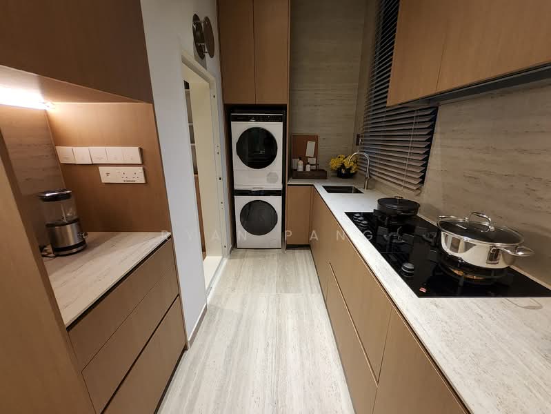 8@BT Condominium For Sale at S$ 3,626,000 | PropertyGuru Singapore - Kitchen