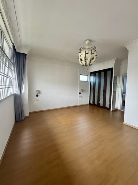 Ridgewood Condominium, 61 Mount Sinai Drive, 4 Bedrooms, 2,002 sqft, Condominium For Rent, by Mallory Lau, 500080592 - Interior - PropertyGuru.com.sg