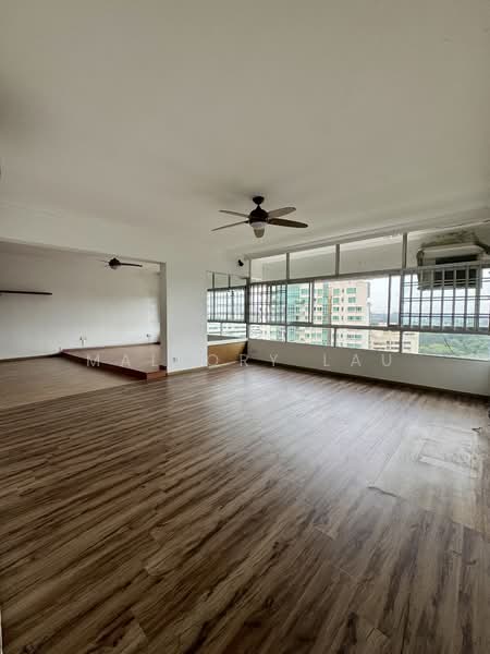 Ridgewood Condominium, 61 Mount Sinai Drive, 4 Bedrooms, 2,002 sqft, Condominium For Rent, by Mallory Lau, 500080592 - Living Room - PropertyGuru.com.sg