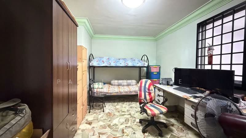 294 Choa Chu Kang Avenue 2 HDB Flat For Sale at S$ 580,000 | PropertyGuru Singapore - Bedroom