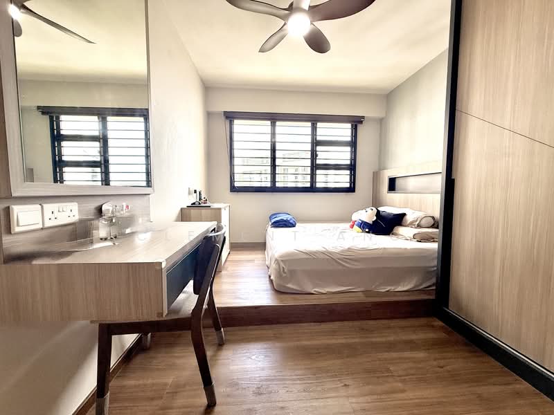 463A Bukit Batok Street 41 HDB Flat For Sale at S$ 790,000 | PropertyGuru Singapore - Bedroom