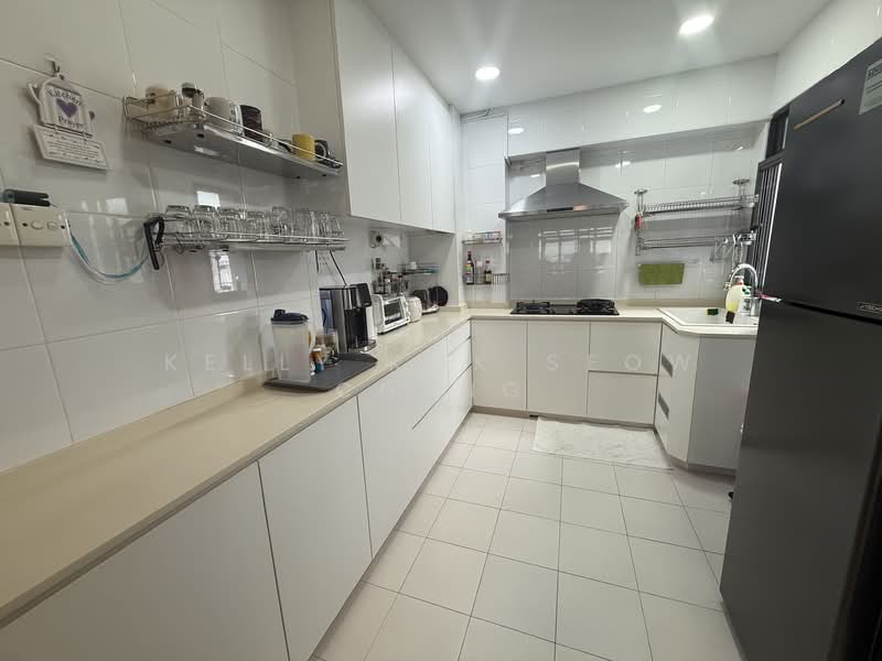 538 Jelapang Road HDB Flat For Sale at S$ 998,000 | PropertyGuru Singapore - Kitchen