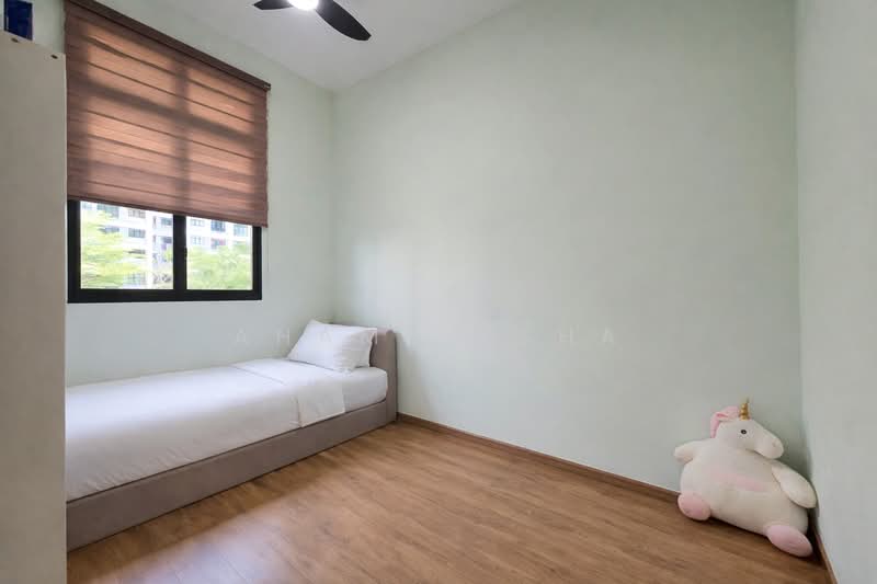 415B Northshore Drive HDB Flat For Sale at S$ 700,000 | PropertyGuru Singapore - Bedroom