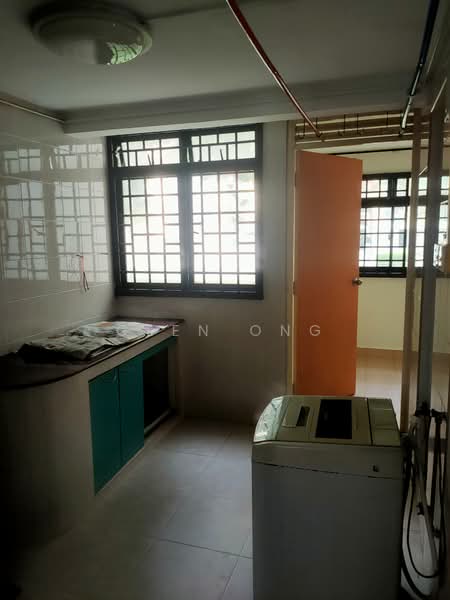 119 Lorong 1 Toa Payoh, 119 Lorong 1 Toa Payoh, 2 Bedrooms, 699 sqft, HDB Flat For Sale, by Glen Ong, 500080659 - Kitchen - PropertyGuru.com.sg