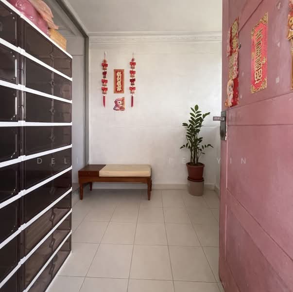 311 Ubi Avenue 1 HDB Flat For Sale at S$ 750,000 | PropertyGuru Singapore - Entrance