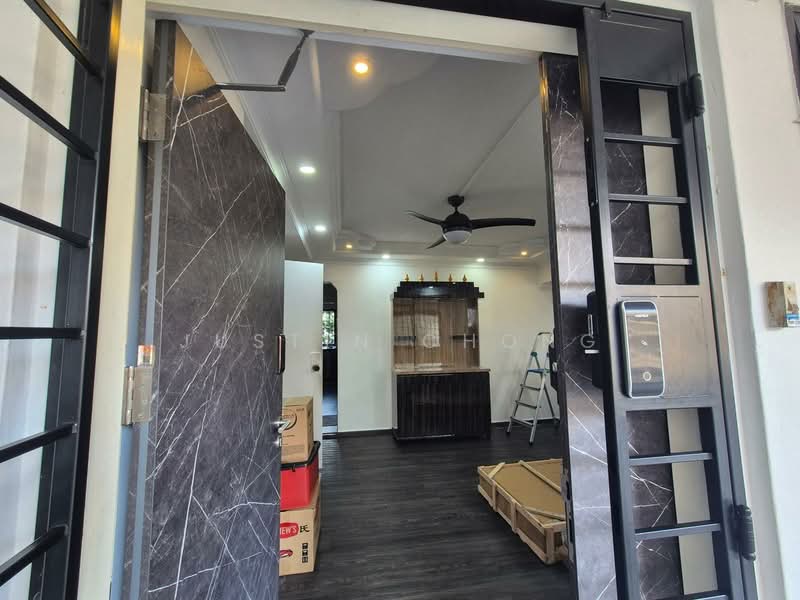 For Rent - 223D Compassvale Walk