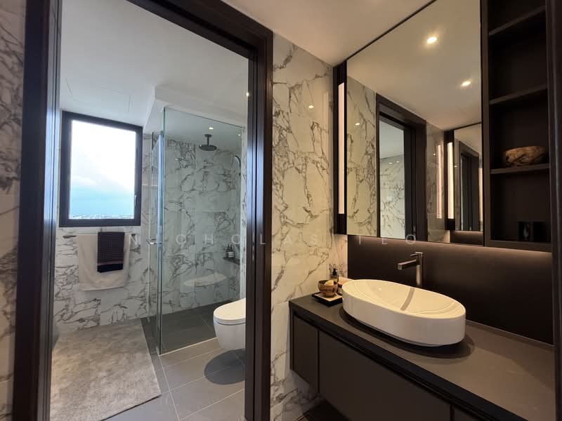 Tembusu Grand Condominium For Sale at S$ 7,800,000 | PropertyGuru Singapore - Bathroom