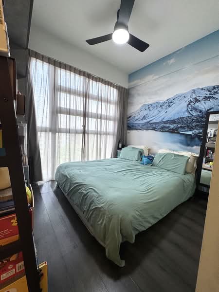 Hedges Park Condominium Condominium For Sale at S$ 1,000,000 | PropertyGuru Singapore - Bedroom