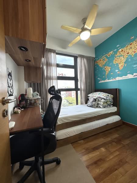 Hedges Park Condominium Condominium For Sale at S$ 1,000,000 | PropertyGuru Singapore - Bedroom