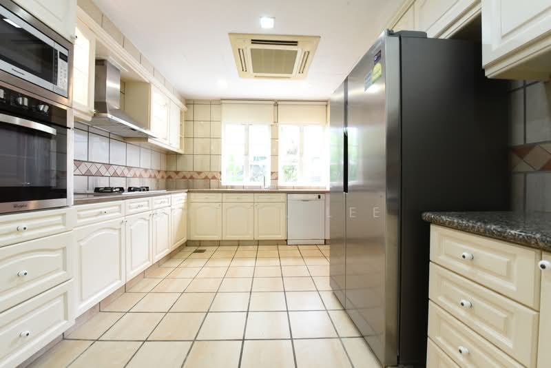 Gentle Villas, Gentle Drive, 5 Bedrooms, 7,382 sqft, Semi-Detached House For Rent, by Cheryl Lee, 500080689 - Kitchen - PropertyGuru.com.sg