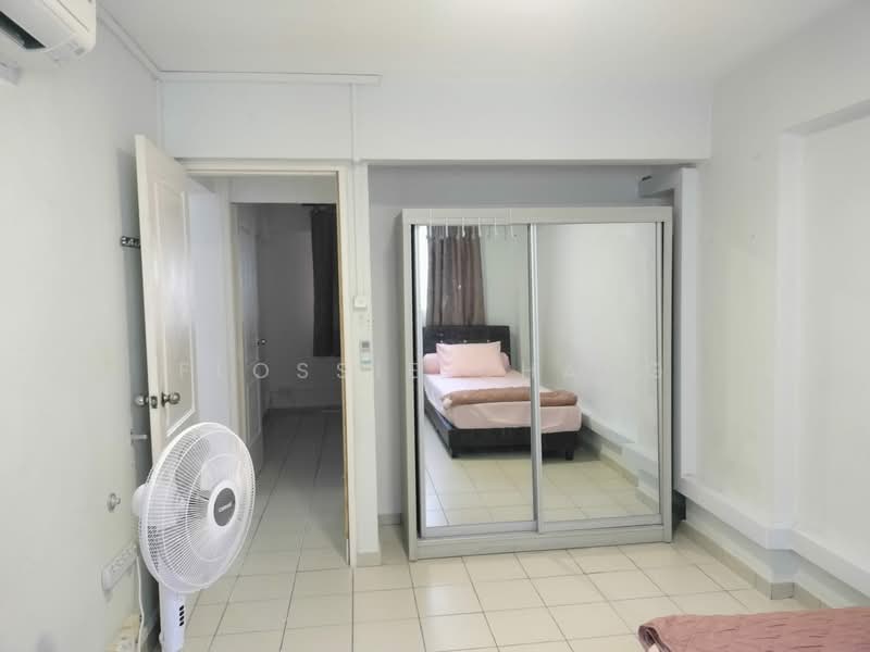 426 Pasir Ris Drive 6, 426 Pasir Ris Drive 6, Room Rental, 120 sqft, HDB Flat For Rent, by Flossie Chang, 500080702 - Bedroom - PropertyGuru.com.sg