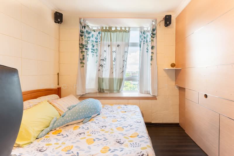 The Grandiflora Condominium For Sale at S$ 2,290,000 | PropertyGuru Singapore - Bedroom