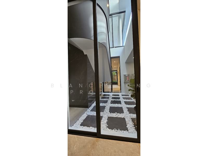 4A Jalan Kebaya Detached House For Sale at S$ 18,800,000 | PropertyGuru Singapore - Entrance