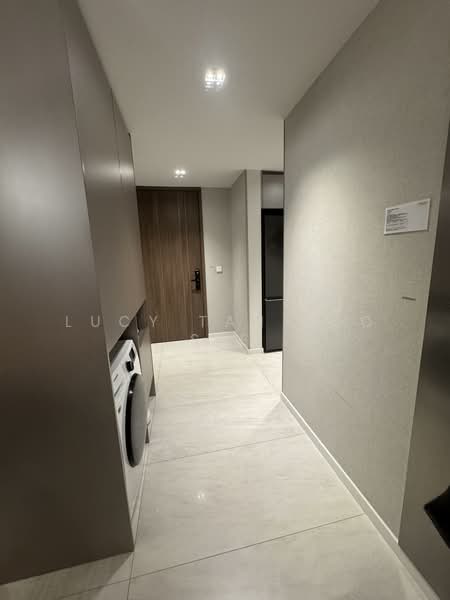 Pinery Condominium For Sale at S$ 1,498,000 | PropertyGuru Singapore - Corridor