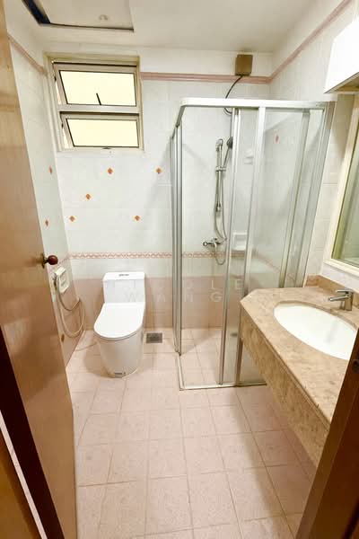 Changi Court Condominium For Sale at S$ 1,280,000 | PropertyGuru Singapore - Bathroom