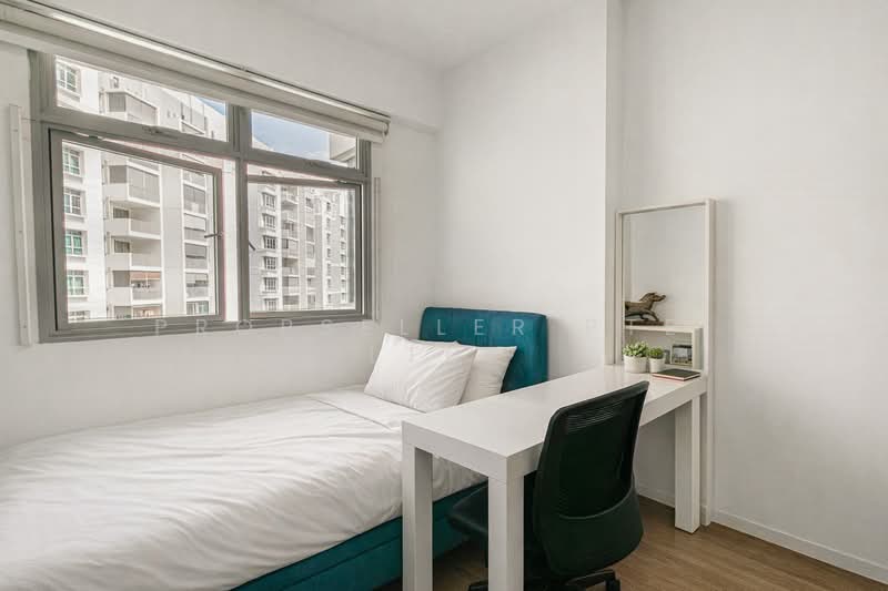 475D Upper Serangoon Crescent HDB Flat For Sale at S$ 750,000 | PropertyGuru Singapore - Bedroom