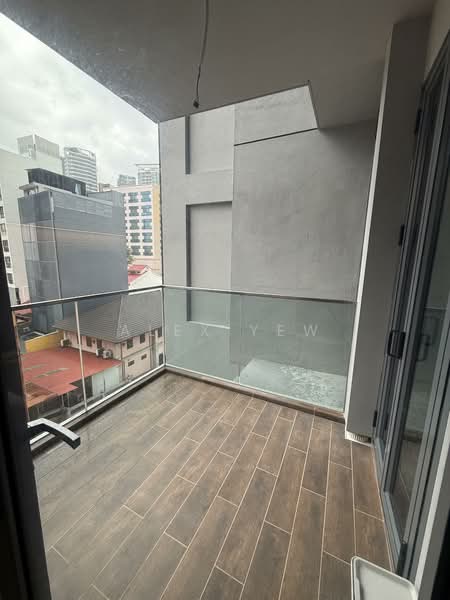 Hill House, 10A-11 Institution Hill, 10B, 3 Bedrooms, 753 sqft, Condominium For Rent, by Alex Yew, 500080775 - Balcony - PropertyGuru.com.sg