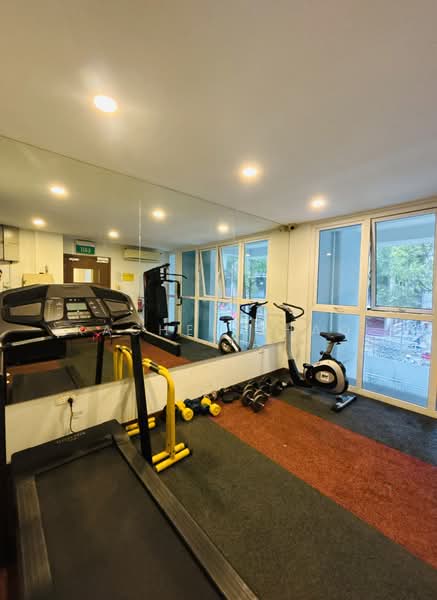 Imperial Heights, 16 Ipoh Lane, 1 Bedroom, 452 sqft, Apartment For Sale, by Rachel Zhao, 500080781 - Gym - PropertyGuru.com.sg