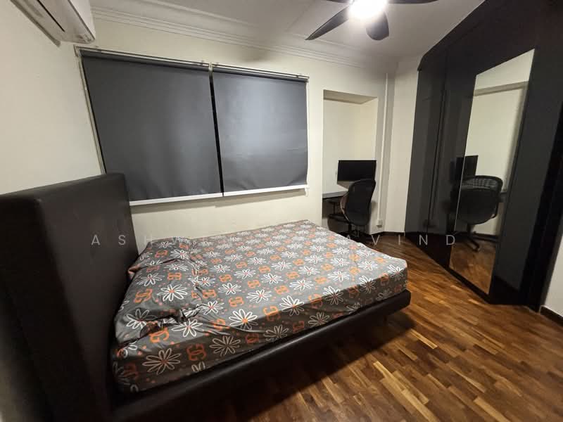 370 Tampines Street 34 HDB Flat For Sale at S$ 650,000 | PropertyGuru Singapore - Bedroom